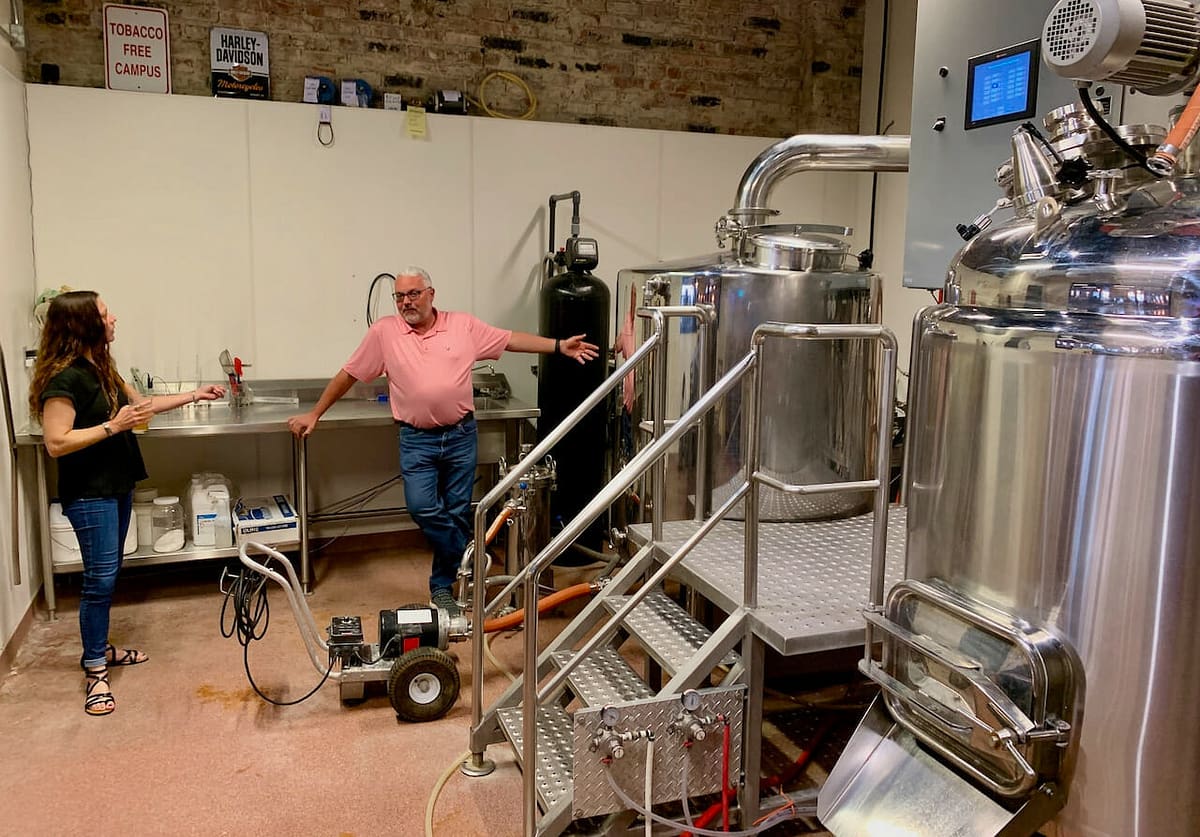 Dan Curtis of Parkersburg Brewing gives a brewhouse tour.